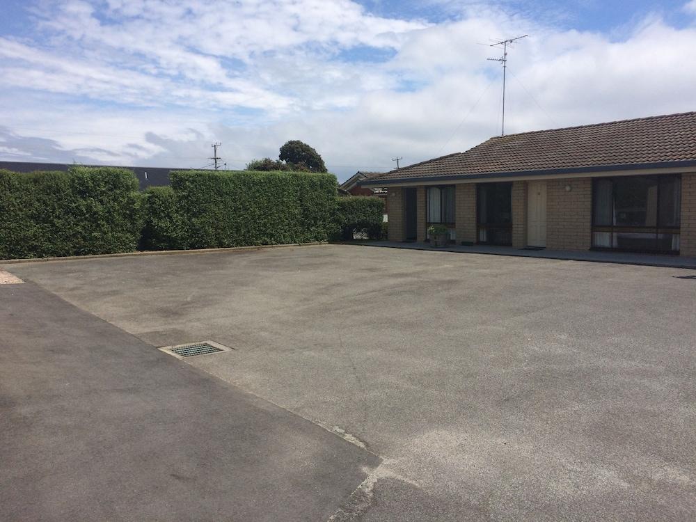 Seasonal South Motel & Function Centre Ulverstone Exteriör bild