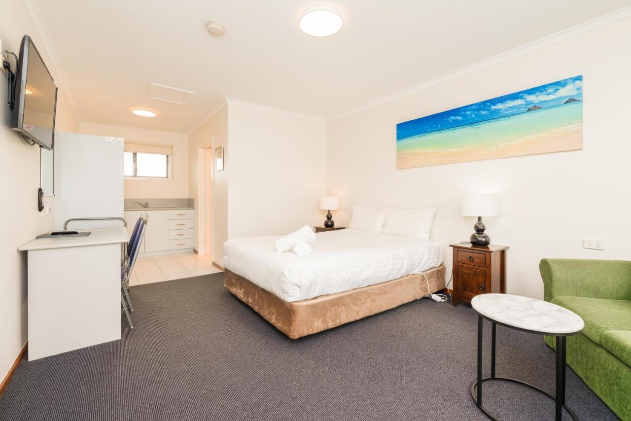Seasonal South Motel & Function Centre Ulverstone Exteriör bild