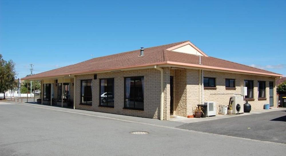 Seasonal South Motel & Function Centre Ulverstone Exteriör bild